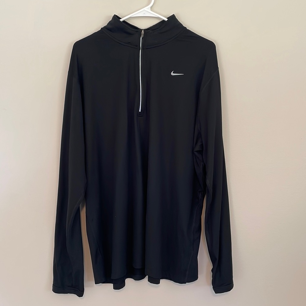 Women’s Nike DRI-FIT 1/4 zip. Size 3X. Black.